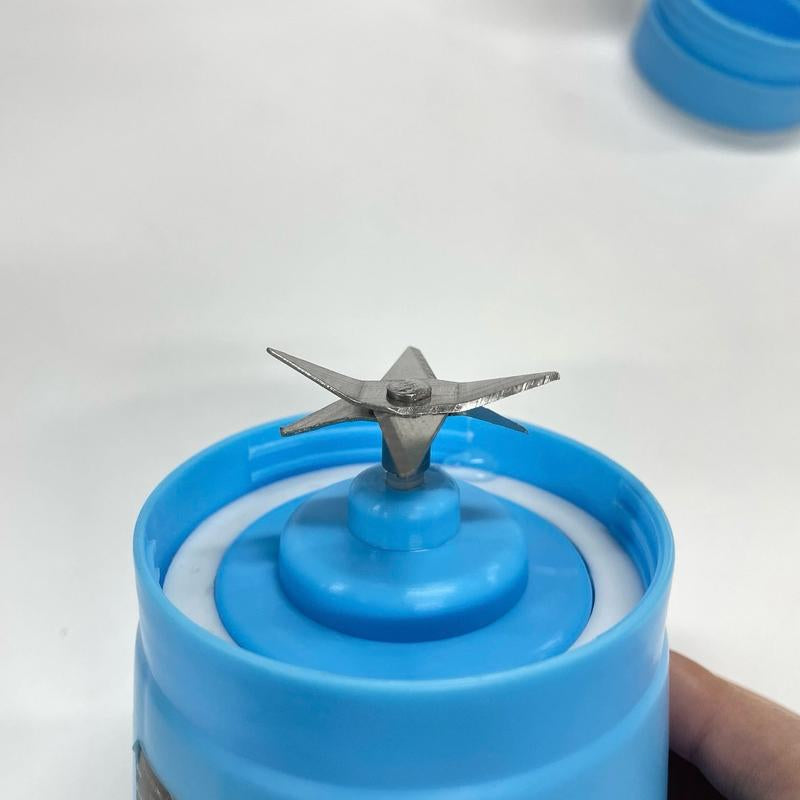 Mini Fruit Juicer Ice Smoothie